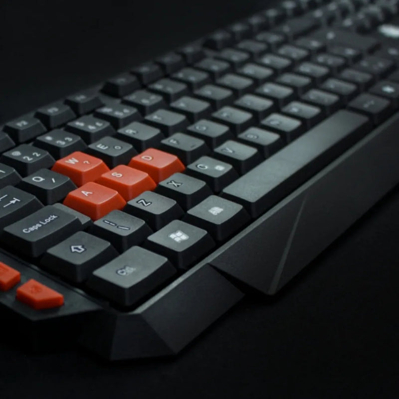 Kit Teclado E Mouse Gamer KG-03R Nemesis Start 2.0 Preto E Vermelho Usb - 5+