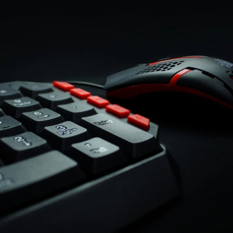 Kit Teclado E Mouse Gamer KG-03R Nemesis Start 2.0 Preto E Vermelho Usb - 5+